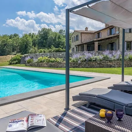 Le Fontane 12, Emma Villa *