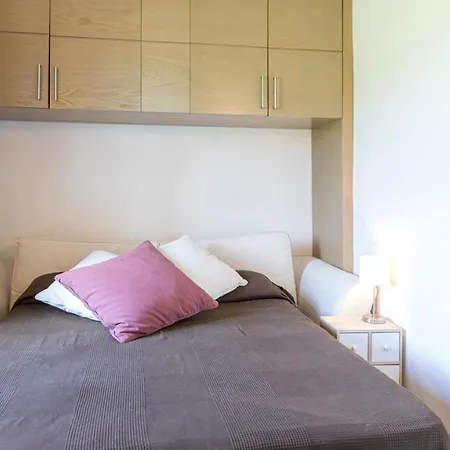 Le Fontane 12, Emma *