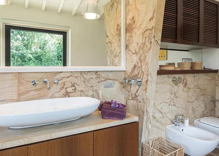 Le Fontane 12, Emma Villa Todi