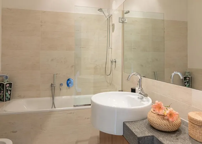 Le Fontane 12, Emma * Todi