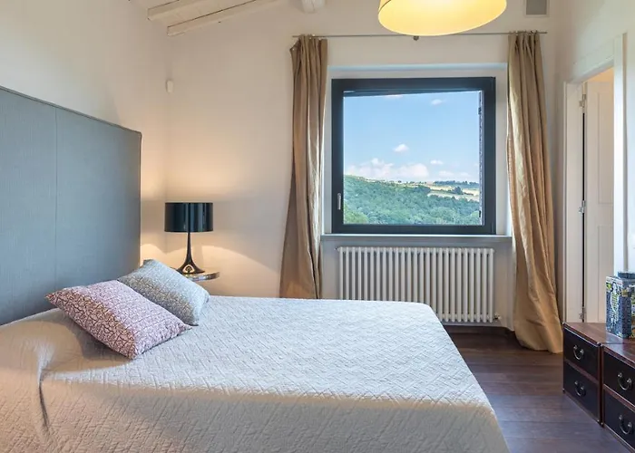 Le Fontane 12, Emma *