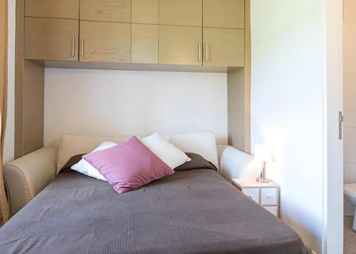 Le Fontane 12, Emma *